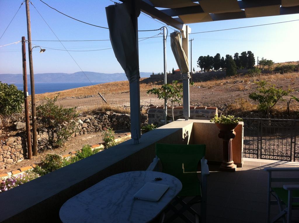 Heliades Maisonettes Mithymna Room photo