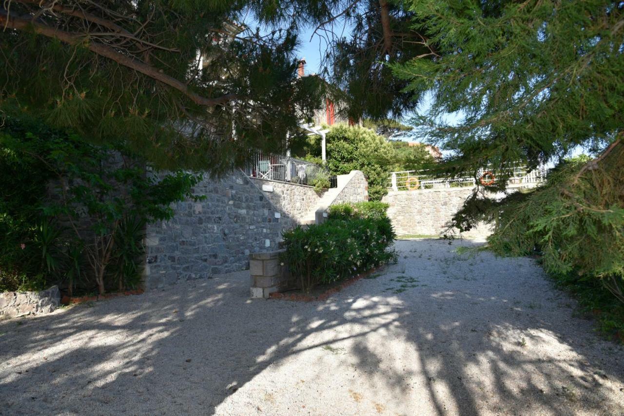 Heliades Maisonettes Mithymna Exterior photo